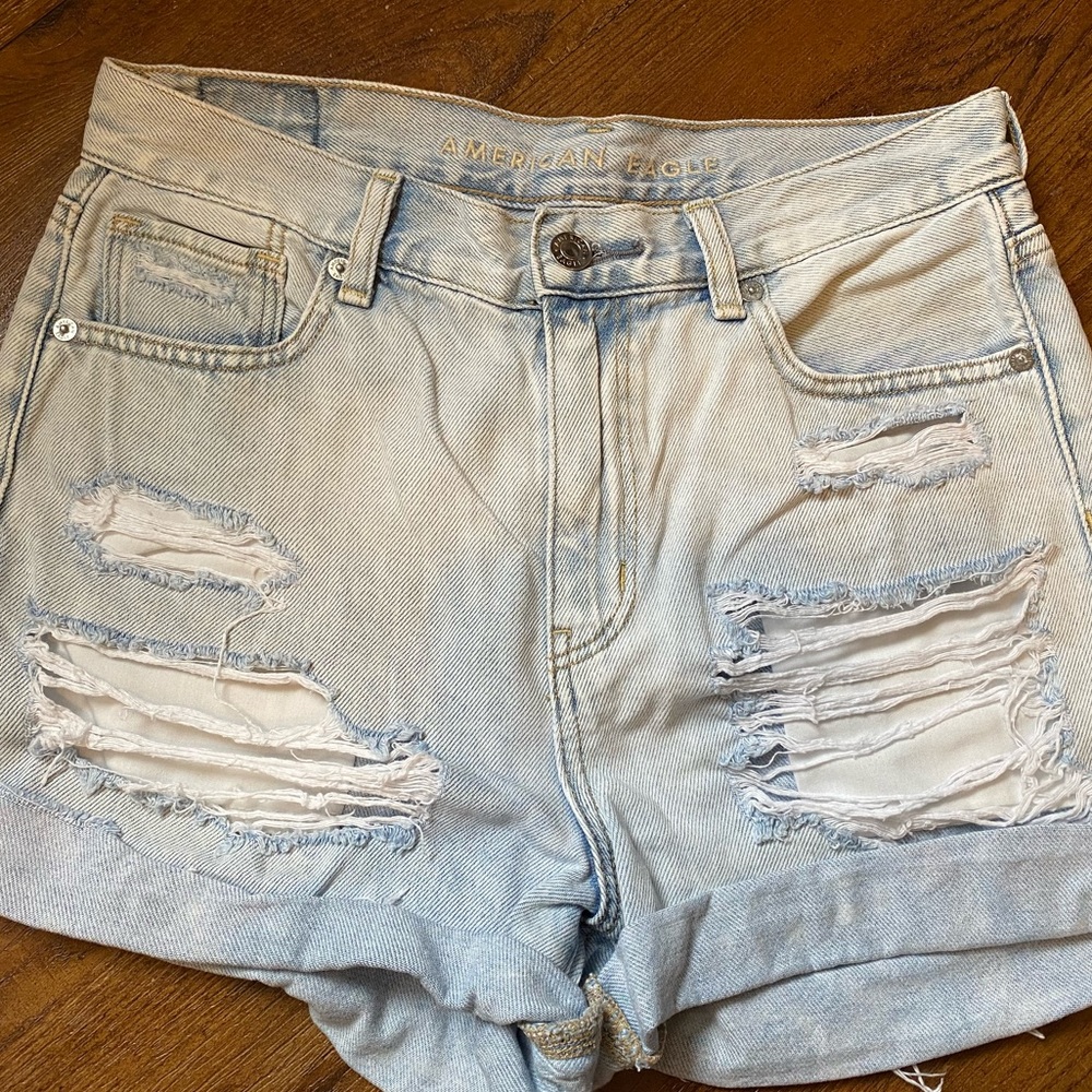 American eagle mom shorts